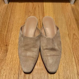 Suede vince slides in nude color